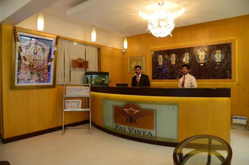 Hotel Pai Vista, Kr Road Bangalore Exterior foto